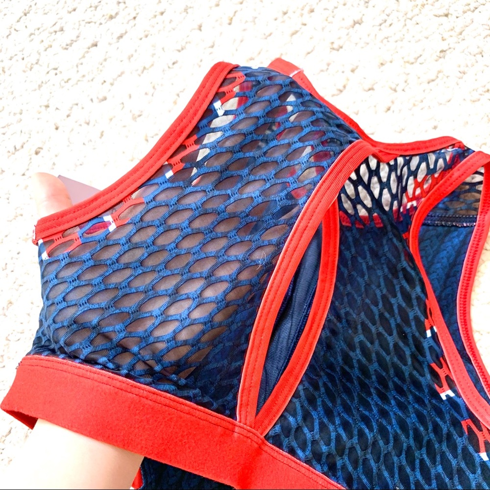 NWT Bandier Sports Bra w/ Mesh Detailing - Picture 3 of 7